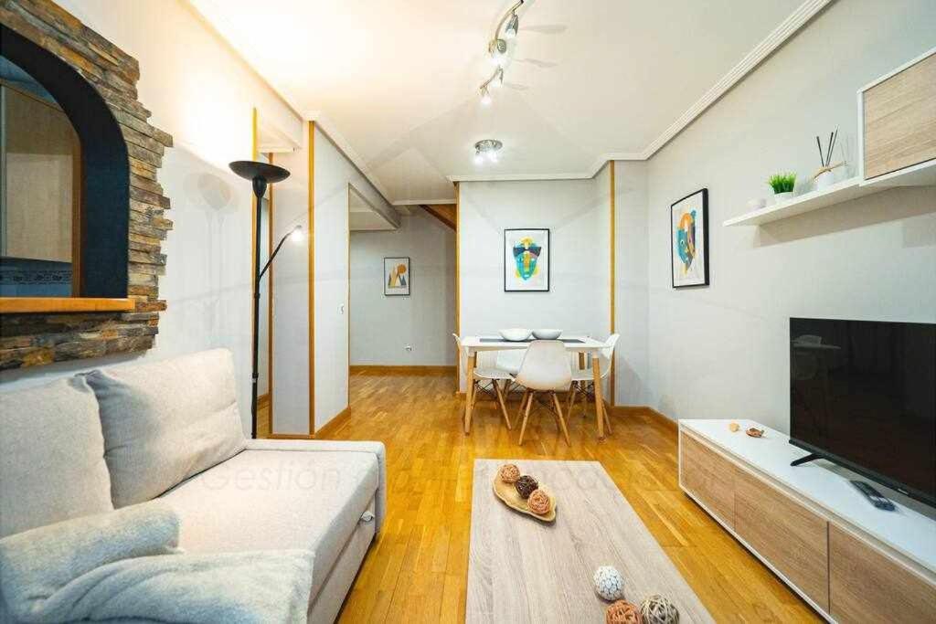 Villa Esgaya Gijón Exteriör bild